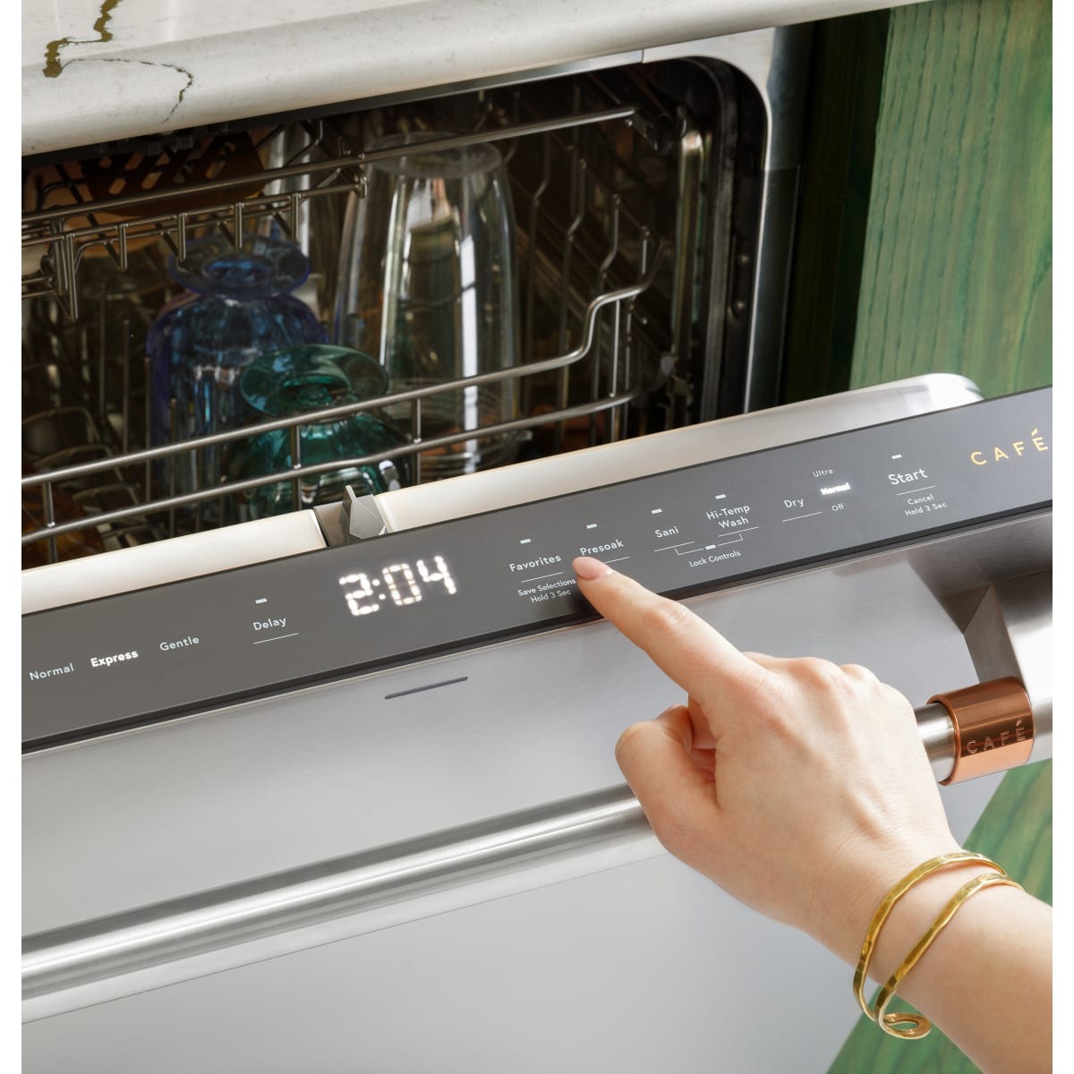 CDT858P2VS1 — CAFÉ™ CustomFit ENERGY STAR Stainless Interior Smart Dishwasher with Ultra Wash Top Rack and Dual Convection Ultra Dry, 44 dBA
