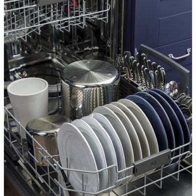 GDF645SSNSS GE® 24" Front Control Stainless Steel Dishwasher with Stainless Steel Interior, Sanitize Cycle & Dry Boost
