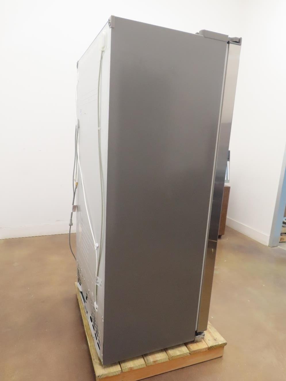 Bosch 300 Series B20CS30SNS 36" Side by Side Water Dispenser Refrigerator Pics