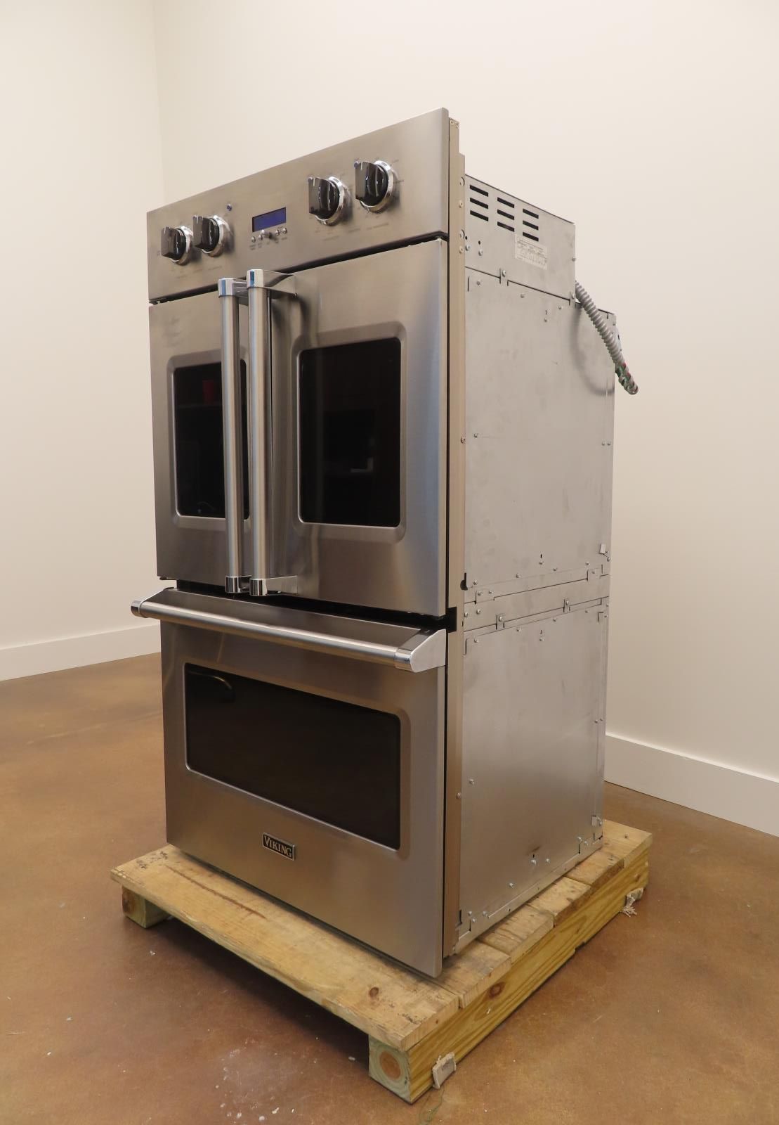 Viking Professional 7 Series VDOF7301SS 30" French Door Double Oven 2022 Model