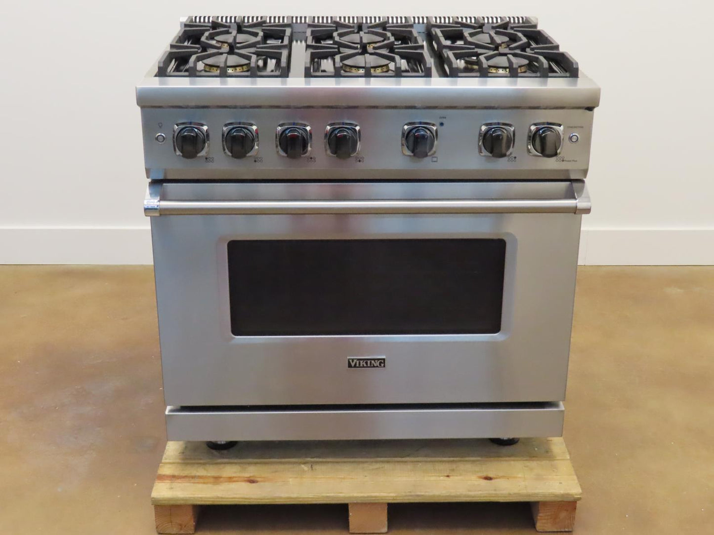 Viking 5 Series VGR5366BSS 36" Stainless Pro-Style Natural Gas Range 2022 Model