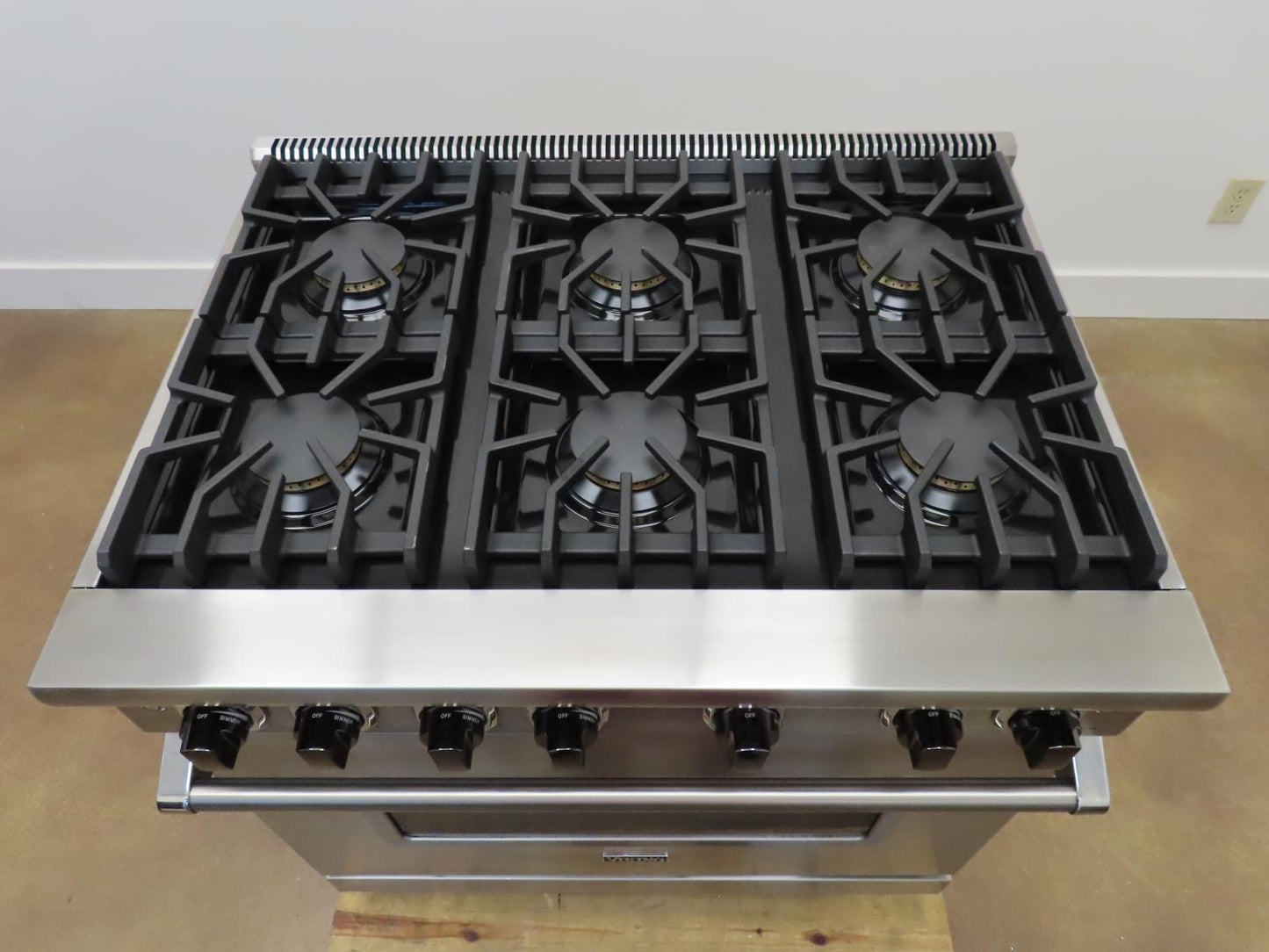 Viking 5 Series VGR5366BSS 36" Stainless Pro-Style Natural Gas Range 2022 Model