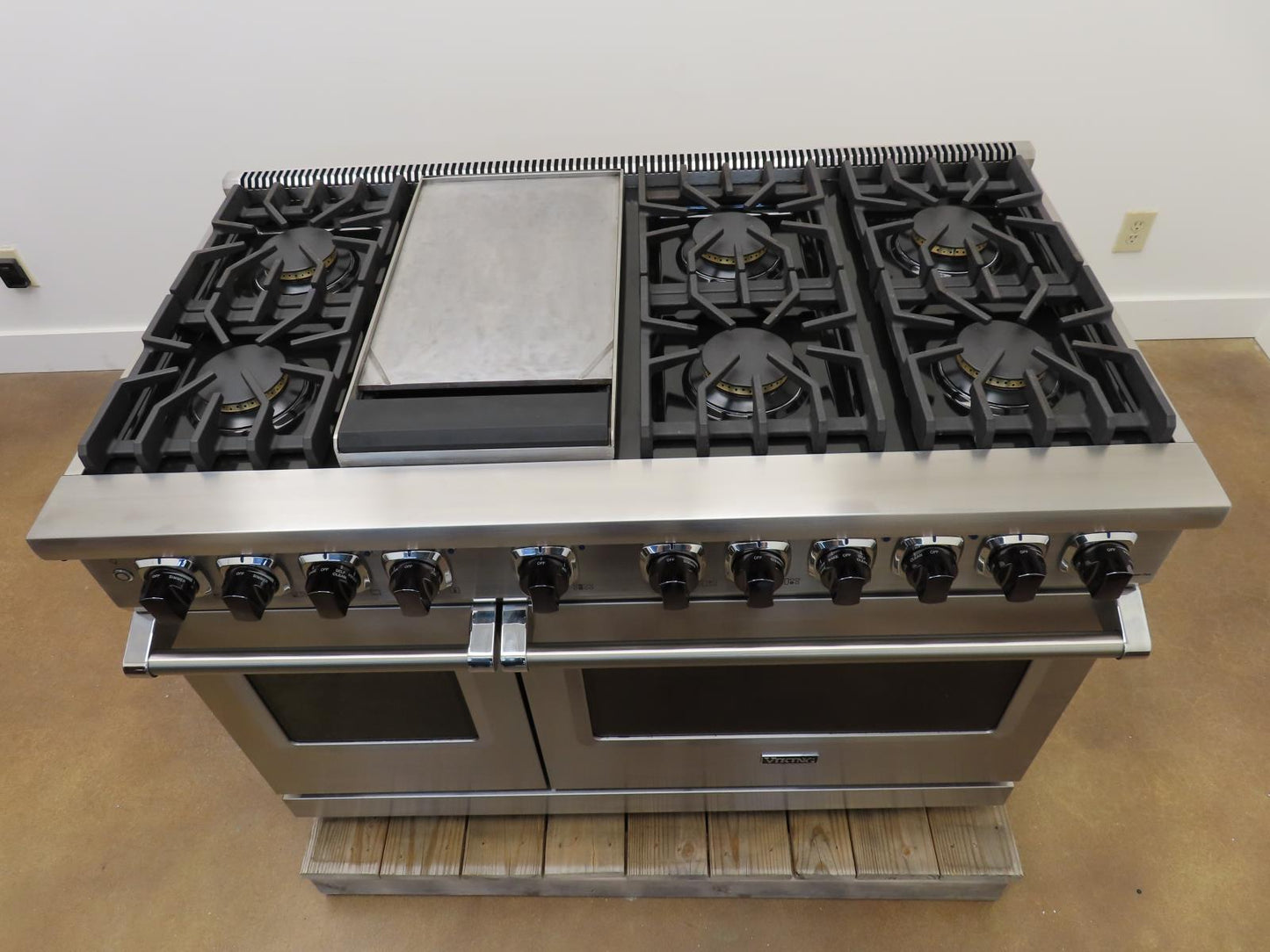 Viking Professional  5 Series VDR5486GSS 48" Freestanding Dual Fuel Range