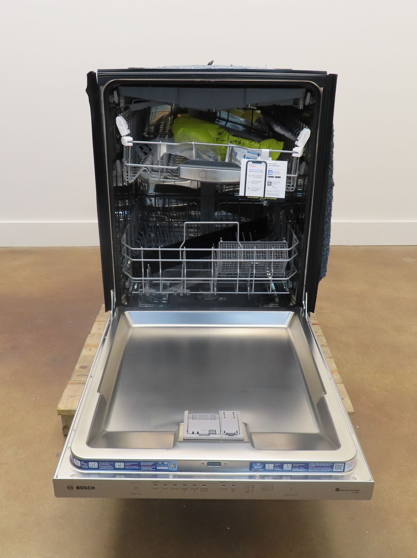 Bosch 500 Series SHP65CM5N 24" Fully Integrated Built-In Smart Dishwasher Pics