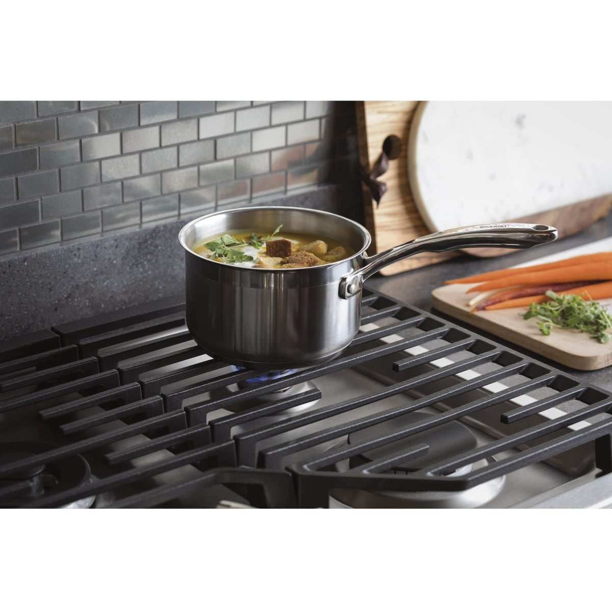 PGP7036SLSS GE Profile 36-inch Gas Cooktop with Five Burners and Dishwasher-Safe Grates – Stainless Steel
